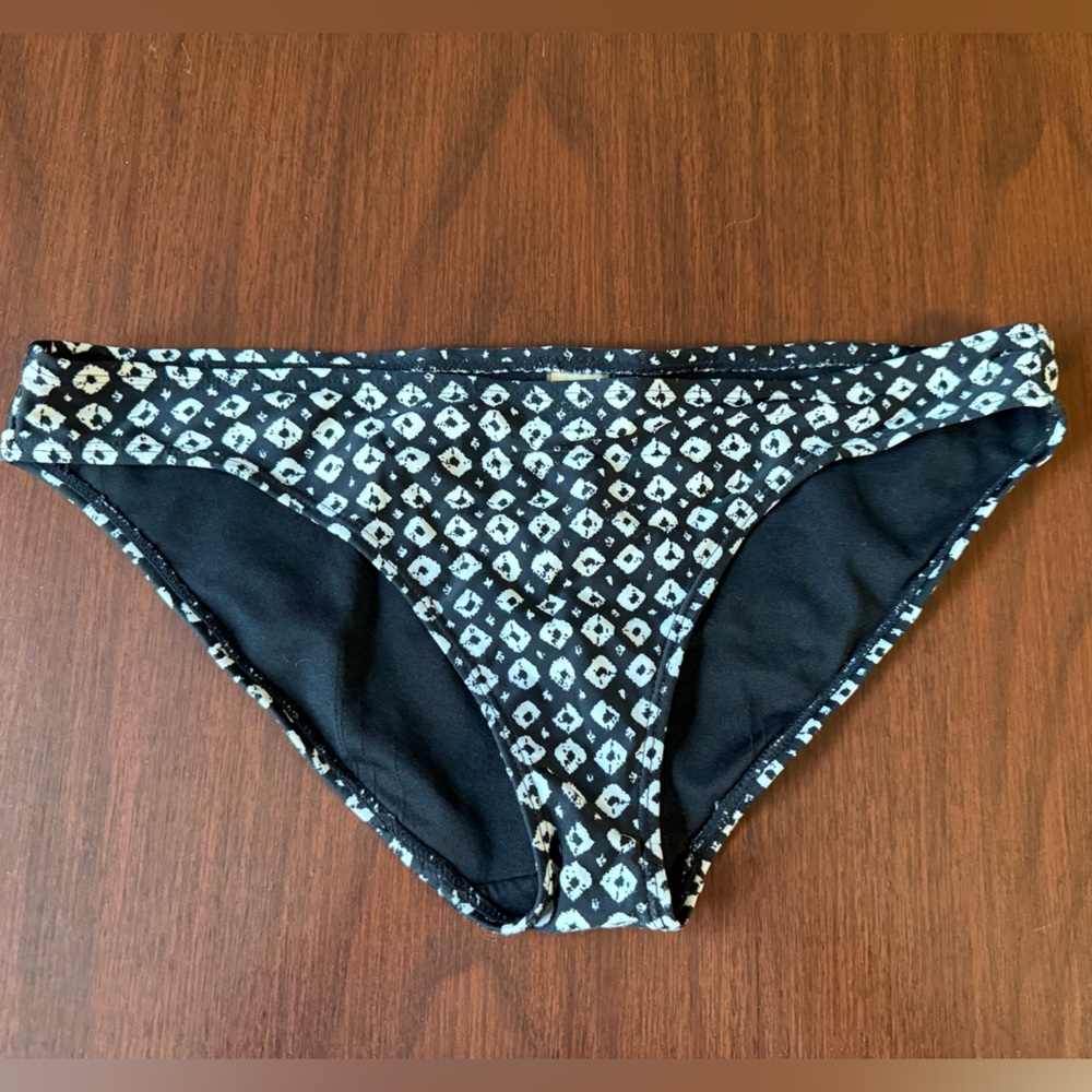 Old Navy Black and White Printed Bikini bottom